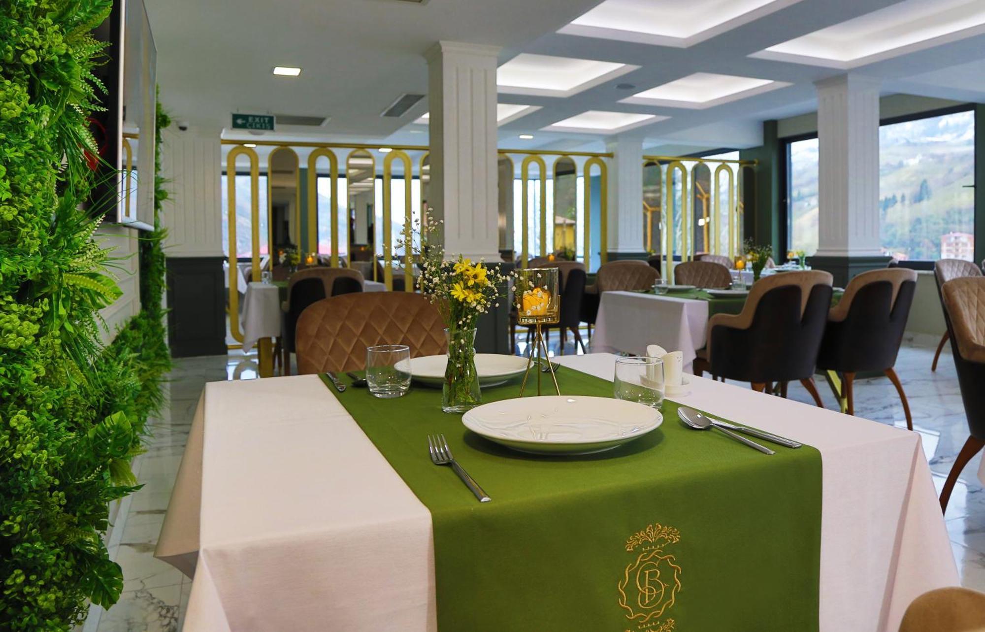 Bayrak Grand Hotel Trebizonda Exterior foto